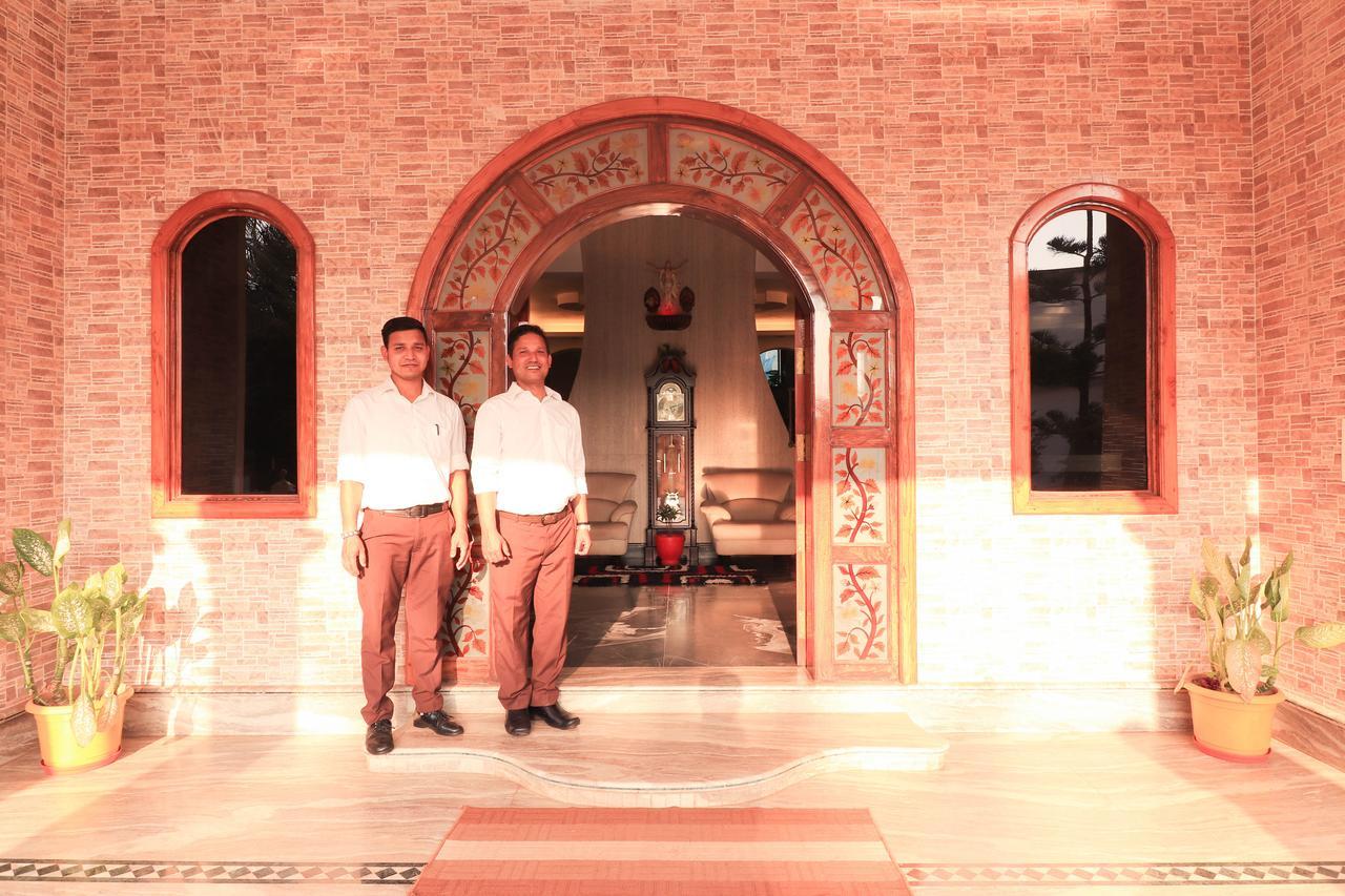 Brits Palace Guest house